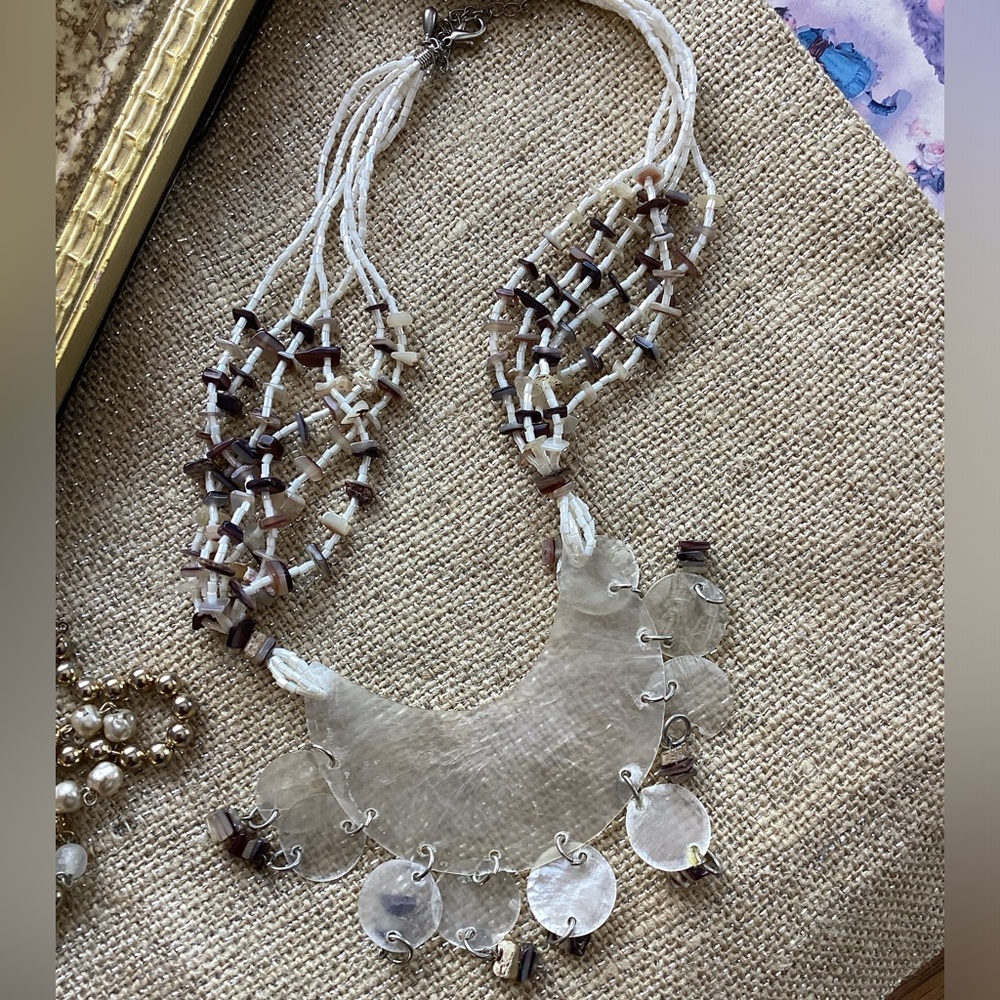Mermaid Inspired SHELL BIB STATEMENT NECKLACE BEAUTIFUL FESTIVAL